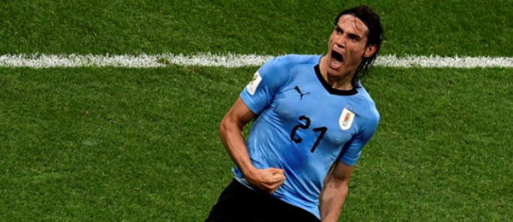 Le but de Cavani avec l'Uruguay contre l'Argentine de Paredes