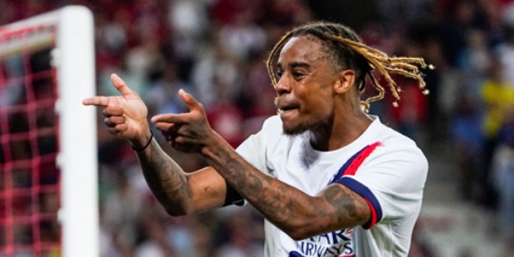 PSG : Barcola bat Greenwood !