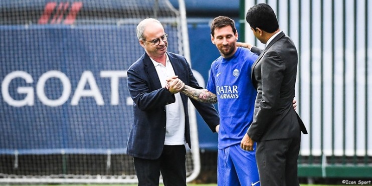 PSG : ce qu'aurait soufflé Messi à l'oreille de Nasser Al-Khelaifi avant de partir