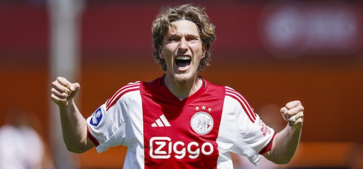 Mercato PSG : Mika Godts arrive, accord trouvé avec l’Ajax !