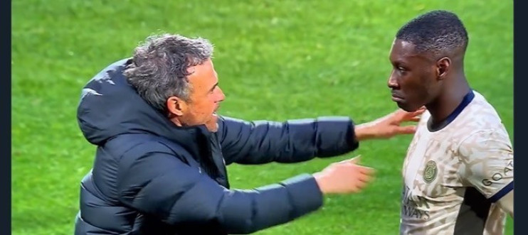 PSG : Luis Enrique explique sa discussion avec Kolo Muani