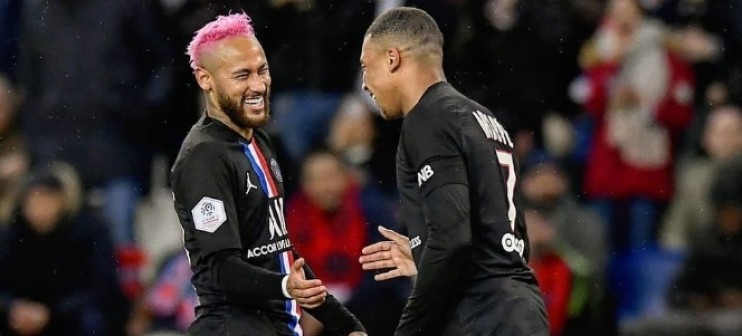 PSG : Neymar, l'explication de la couleur "pink"