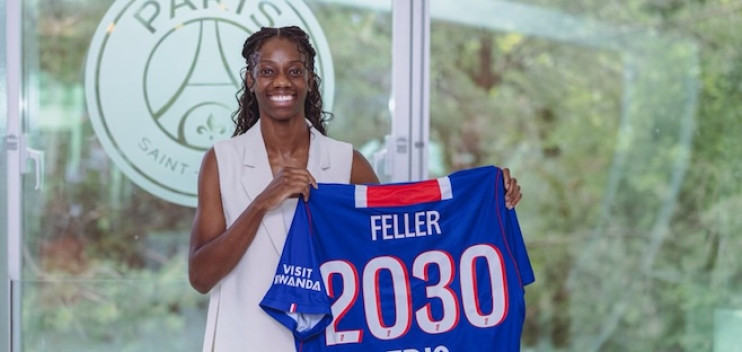 PSG : Feller arrive à Paris avec les crocs