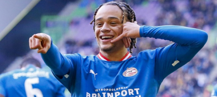 PSG : Xavi Simons tease une annonce ! 