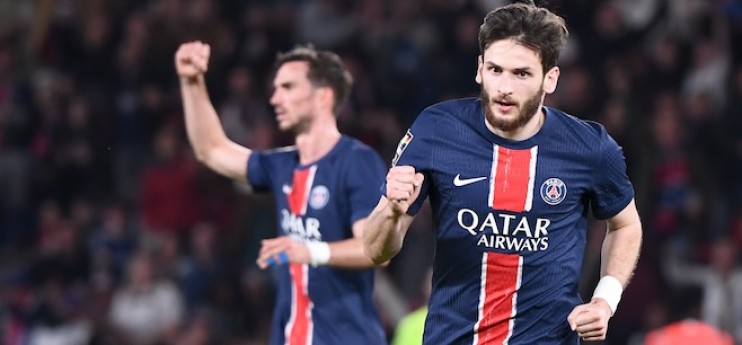 PSG 3-1 Auxerre : Kvaratskhelia en feu ! Les notes des Parisiens