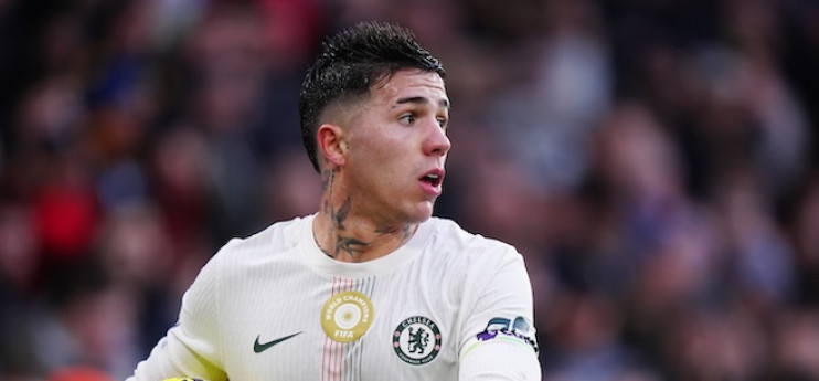 Chelsea est à Paris avec un plan en tête 