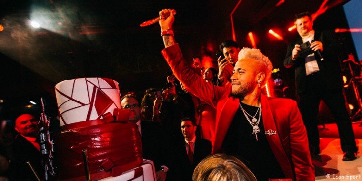 Neymar, une grosse fête se prépare à Paris...