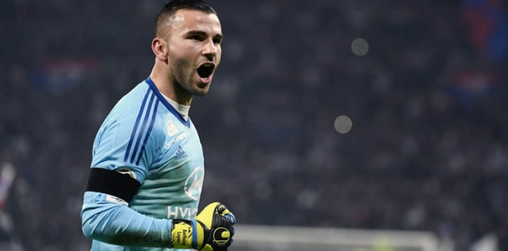 "J'espère qu'on a tous l'envie de faire tomber le PSG"