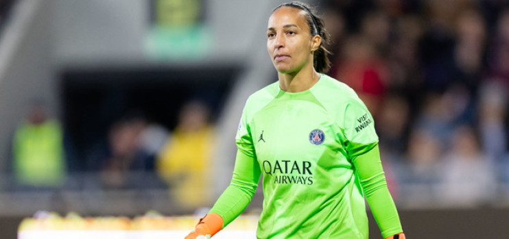 Bouhaddi réagit à l'exploit du PSG contre Lyon