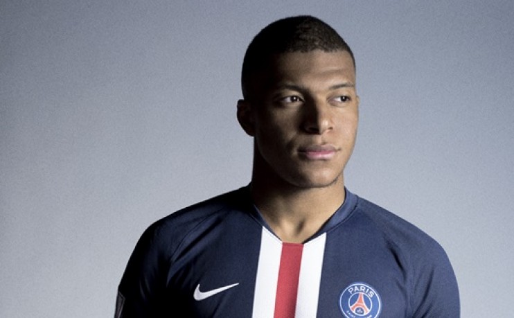 PHOTO : Kylian Mbappé présent à Lyon 