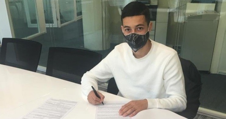 Younes El Hannach signe aspirant au PSG 