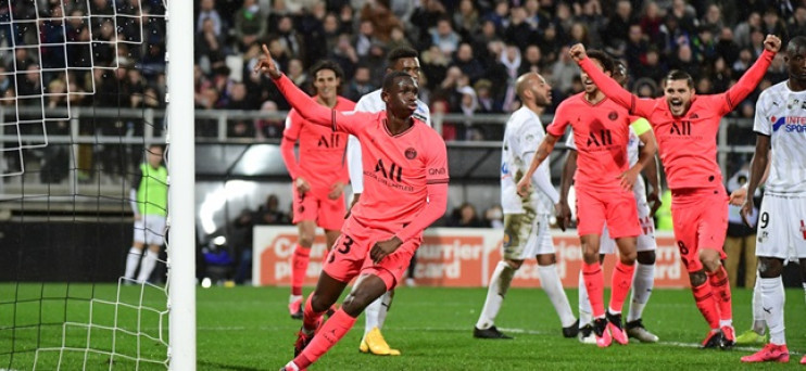 PSG : Kouassi va parler avec Leonardo 