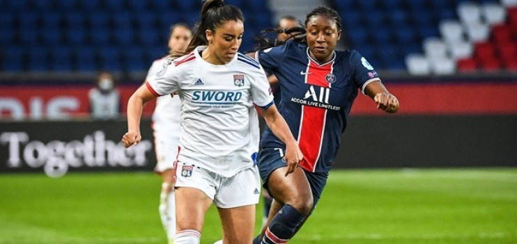 Le PSG va chiper Karchaoui à l'OL ! 