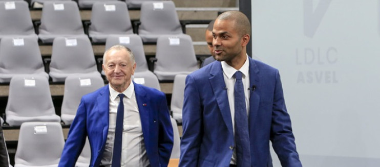Tony Parker se paie déjà le PSG...