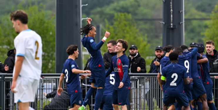 PSG 3-1 AJA : RENVERSANT ET CHAMPION DE FRANCE !!!