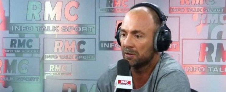 Dugarry : "Moi si j’étais Cavani, Mbappé il me fait ça..."