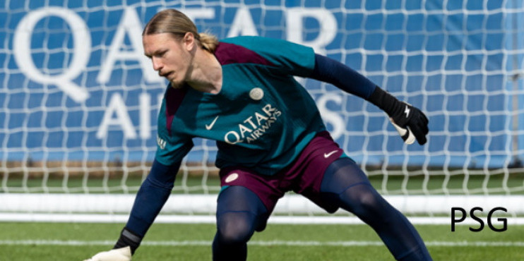 PSG : Karpin renvoie Safonov à Paris, pas tendre