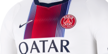 PSG : l’écusson, la surprise du nouveau maillot extérieur