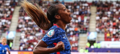 Des Bleues à réaction et renversantes ! 