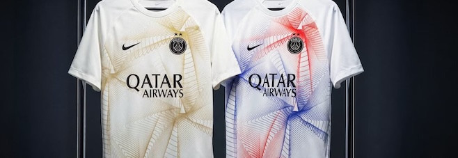 PSG : blanc, or et deux étoiles, le maillot pré-match qui claque