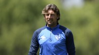 Heinze dit non à l'OM et prolonge à Velez 
