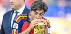 PSG : l’offensive est lancée, une offre officielle de 50 M€ envoyée pour Ferran Torres !