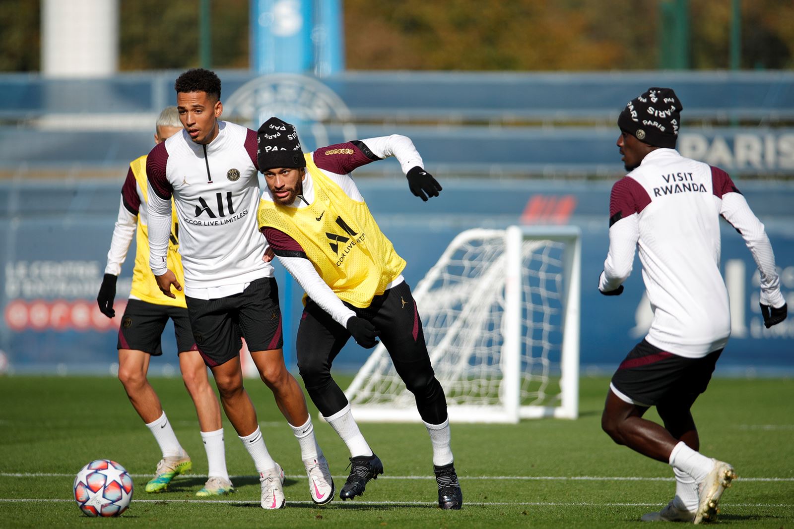 kherer-Gueye-psg.jpg (208 KB)