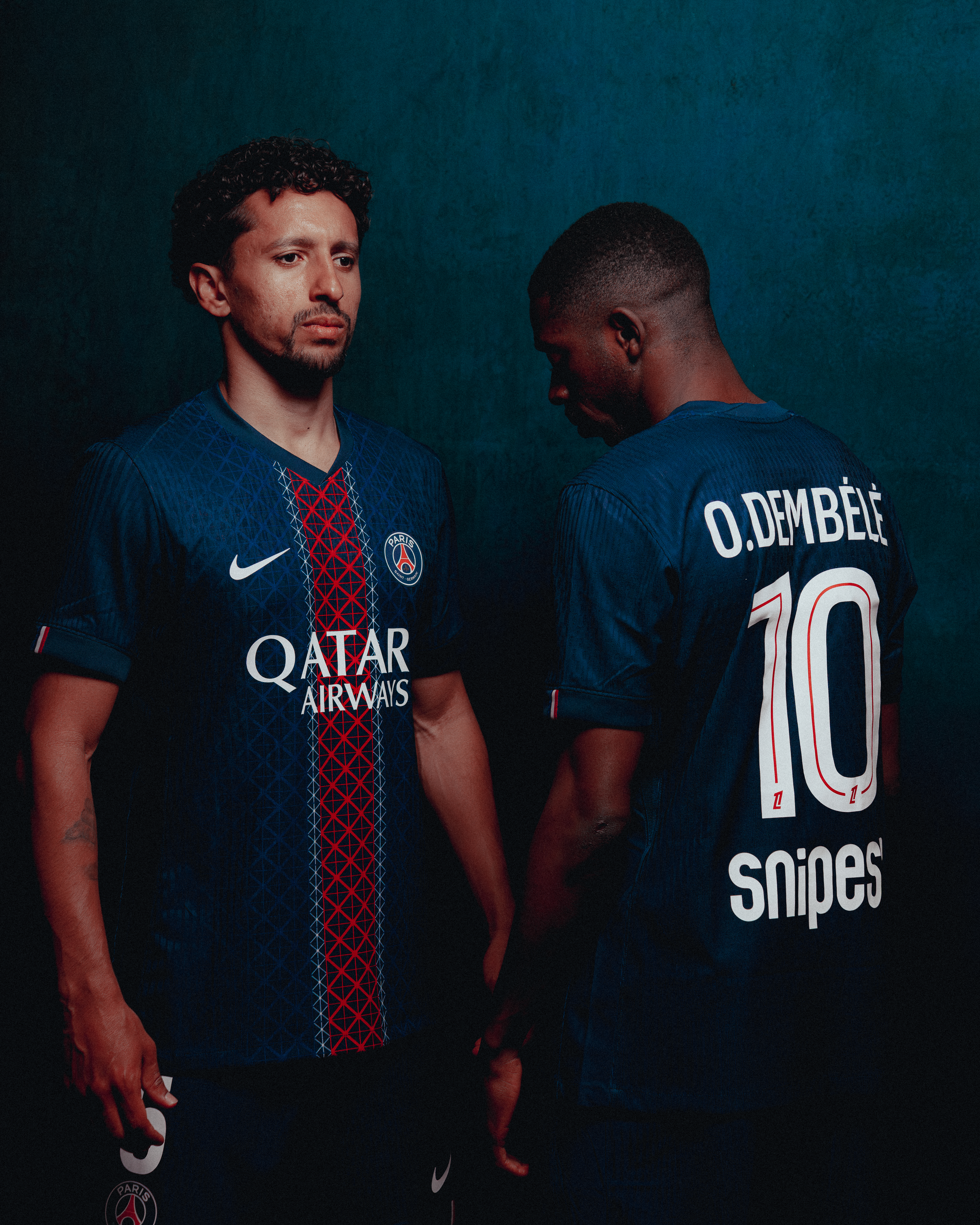 nouveau-maillot-duo-psg.jpg (30.54 MB)